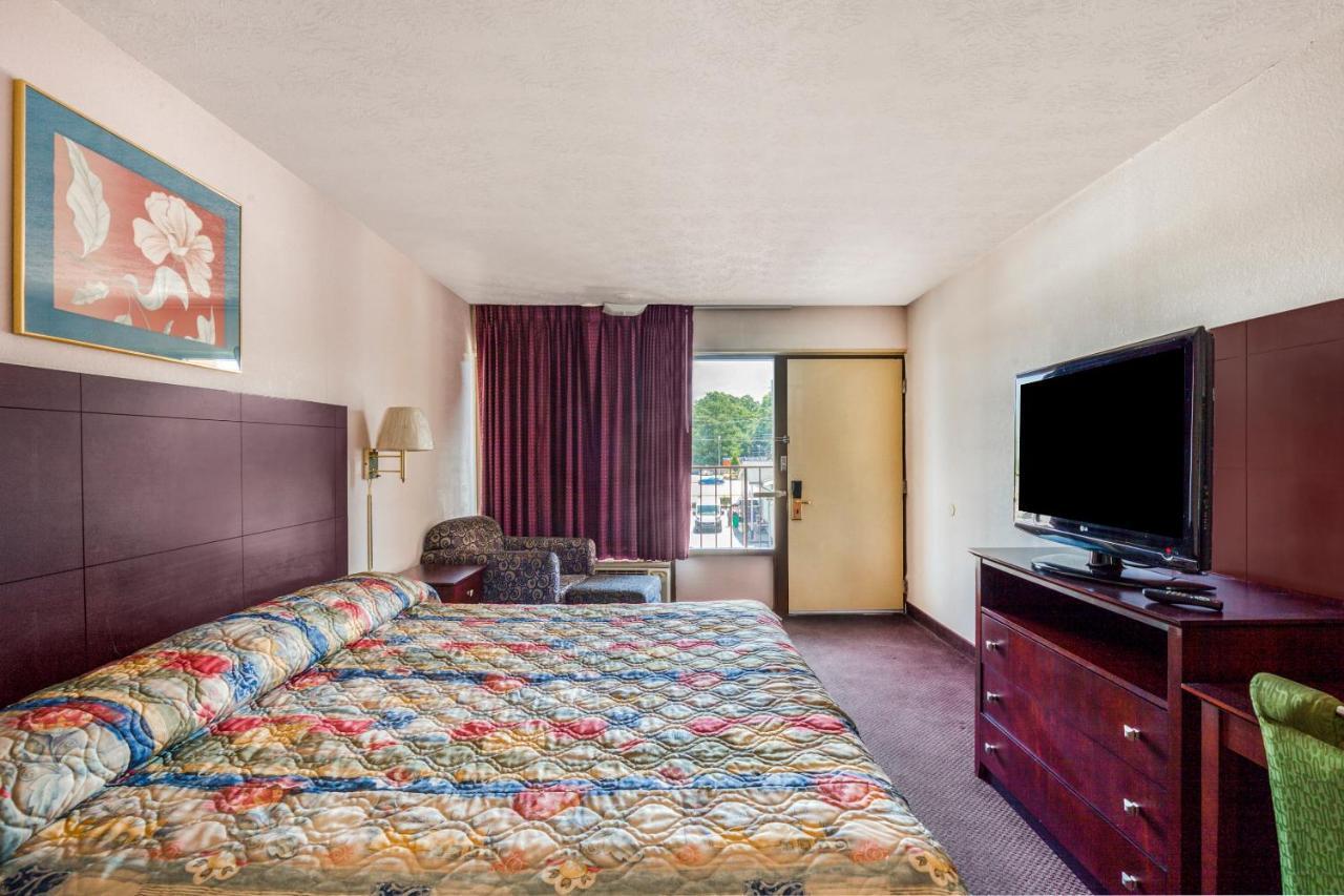 Oyo Hotel Decatur I-20 East & Wesley Club Dr ภายนอก รูปภาพ
