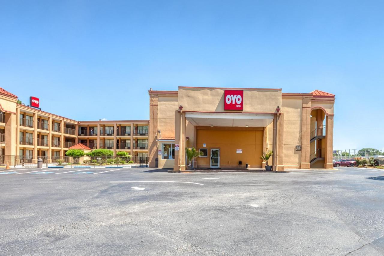 Oyo Hotel Decatur I-20 East & Wesley Club Dr ภายนอก รูปภาพ