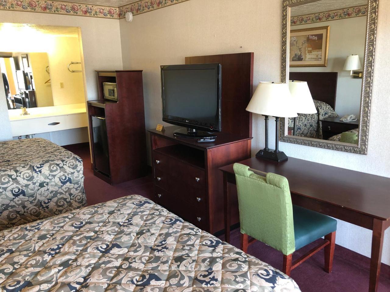 Oyo Hotel Decatur I-20 East & Wesley Club Dr ภายนอก รูปภาพ